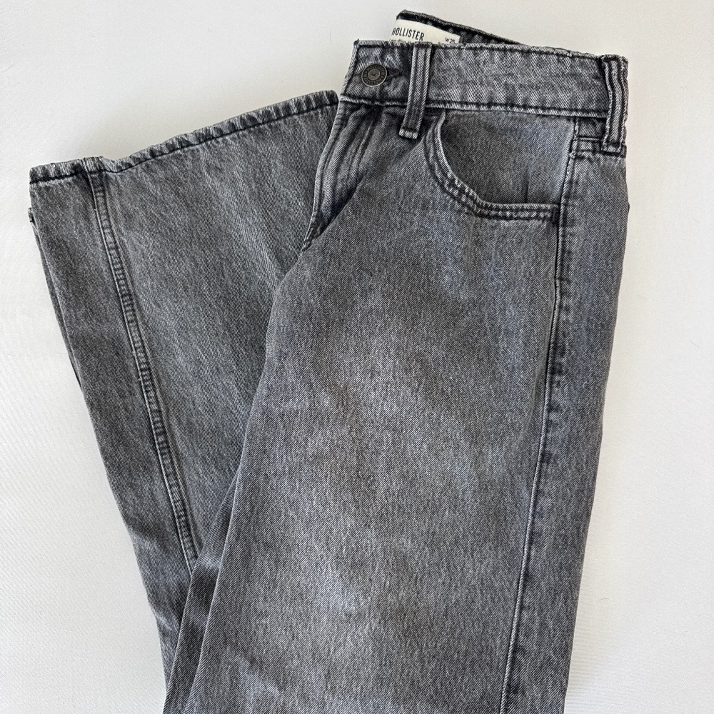Hollister Low- Rise Baggy Black Washed Jeans | size 0R W25